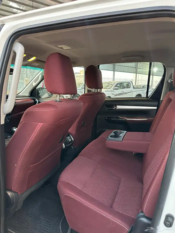 هايلوكس 2024 S.GLX دبل ديزل اتوماتيك 2.4 11