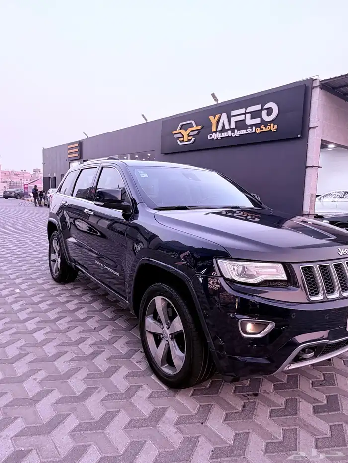 جيب قراند شروكي 2014 ماشي 173 .8 سلندر ضربتين بدي يمين فقط 12