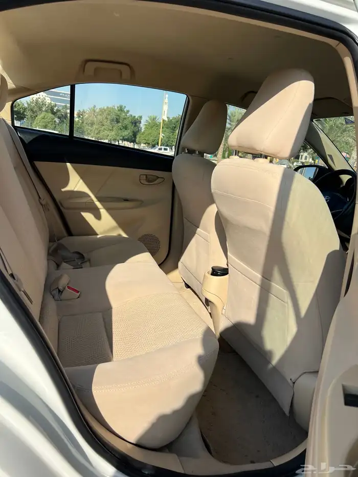 تويوتا يارس موديل 2017 ليمتدد 42