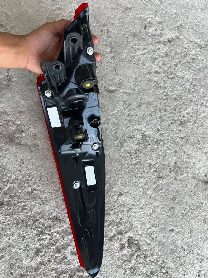 اصطب خلفي يمين 1