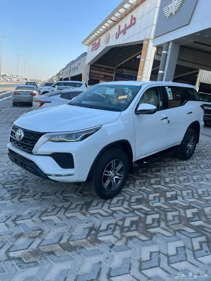 تويوتا فورتشنر بدون دبل 2025 1