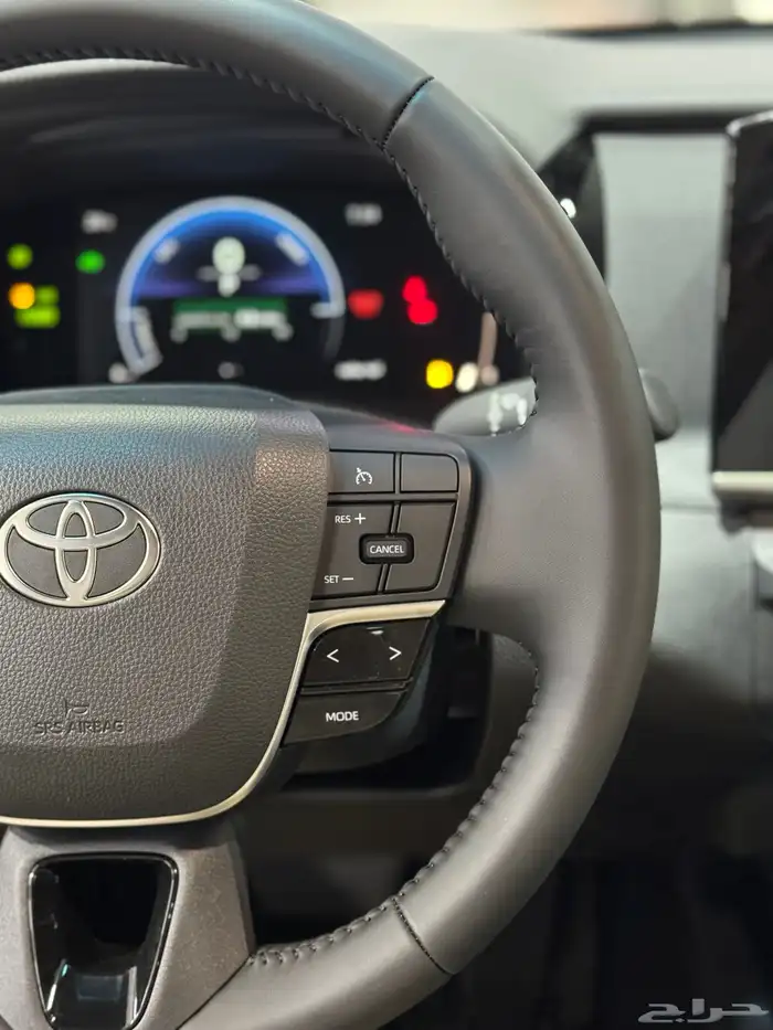 تويوتا كامري E-PLUS هايبرد 2025جديد سعودي 109.000 شامل 20