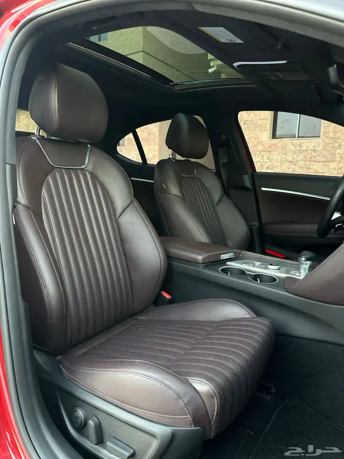 جينسس G70 2021 30