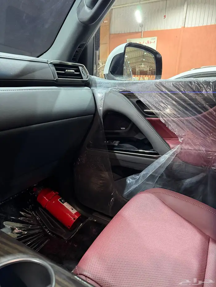 لكزس 2024 LX600 فئه BB بريمي فل كامل 11