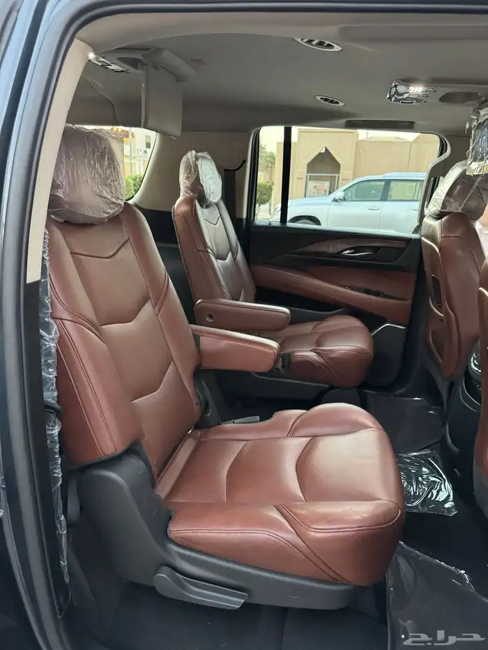 اسكاليد 2019 بريميوم (ملكي) الجميح نظيف جدا 48