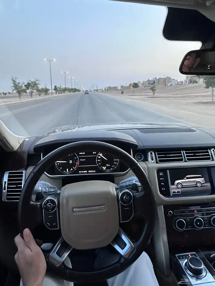 رنج 2015فوج V8 11