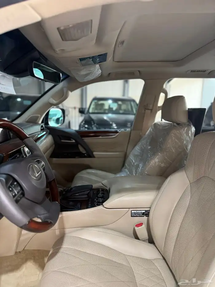 لكزس - 2020 - LX570 - بلاك اديشن 8