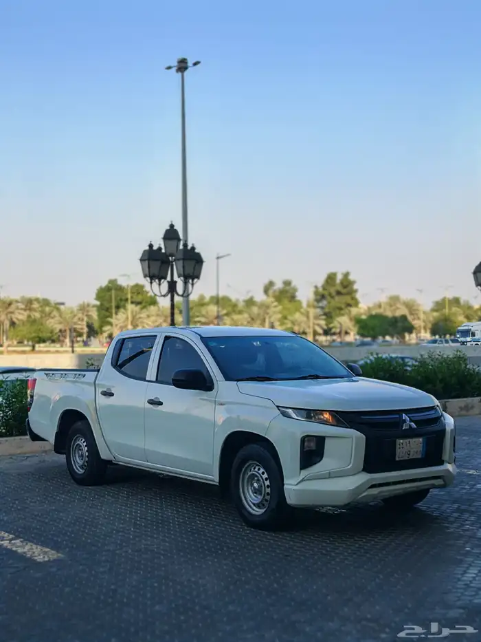 بكب ايسوزو و ميتسوبيشي غمارة وغمارتين ديزل 73