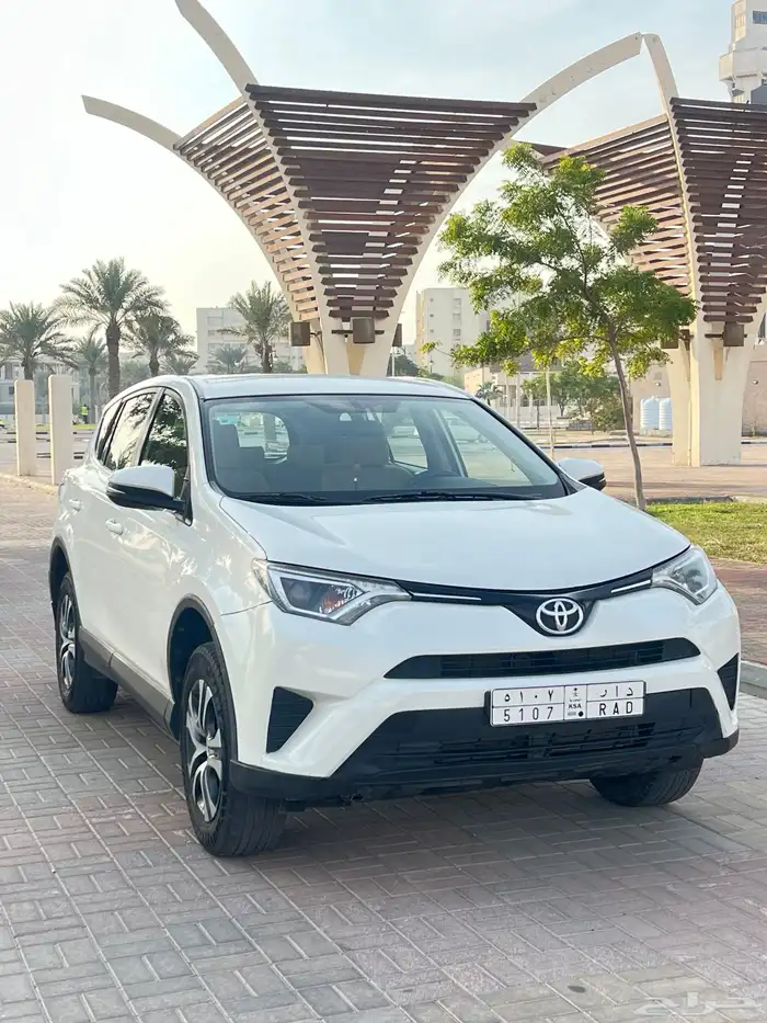 تويوتا راف فور 2018 1