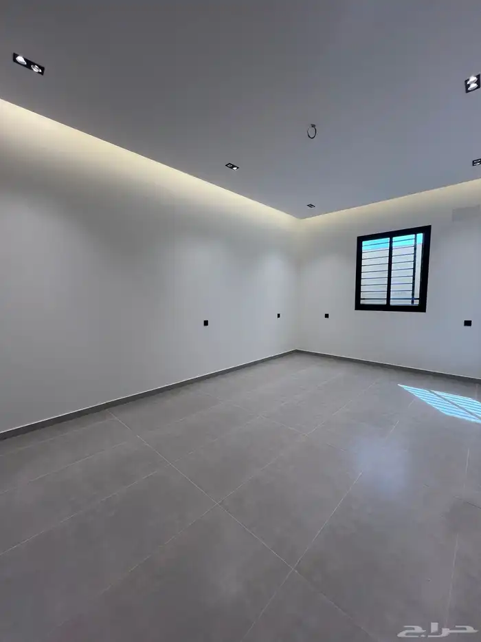 للتمليك شقق علوية فخمة vip بحي الراقي شرق خميس مشيط 14