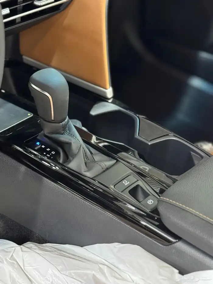 تويوتا   كامري جراندي بنزين 2025 جديد سعودي 140.300 شامل 14