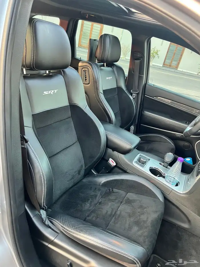 لللبيع جيب SRT 12