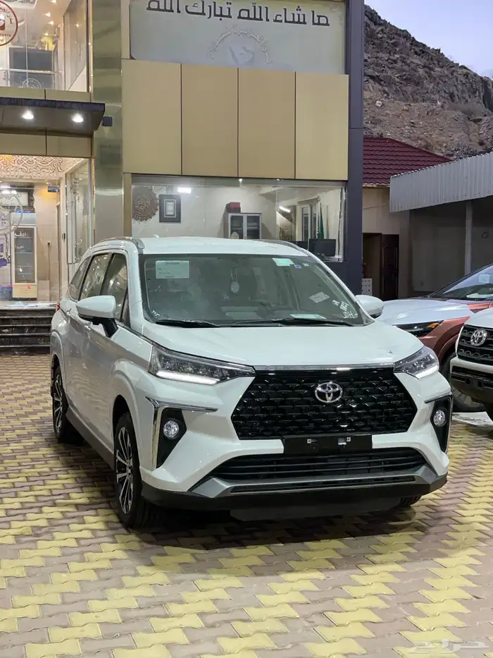 تويوتا فيلوز GLX موديل 2025 2