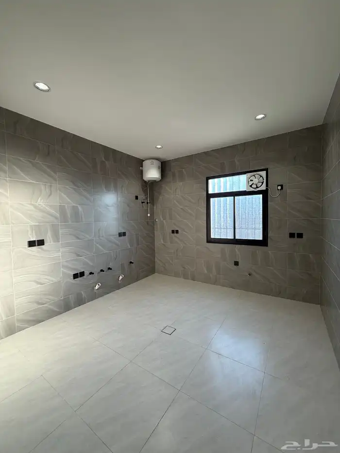 للبيع روف علوي نظام دورين موقع كامل مسجد مدارس خدمات كاملة 12