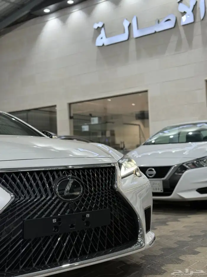 لكزس LS500 2024 Lexus عداد 10 الاف مالك واحد 5