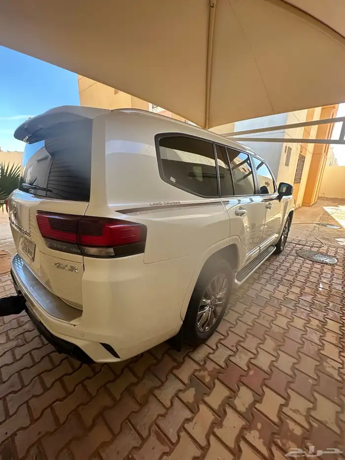 جيب لاند كلوزر GXR 2025 فل كامل بحالة الوكالة 4