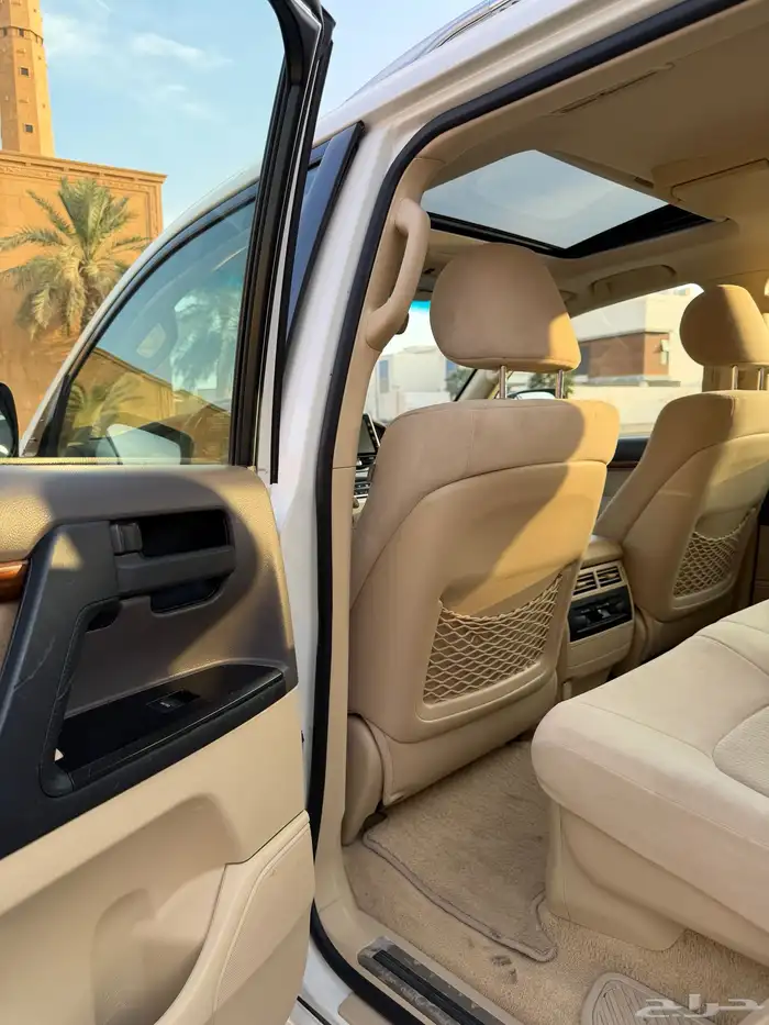 لاندكروزر 2017 رقم (( 3)) عدد الملاك ((2)) 30