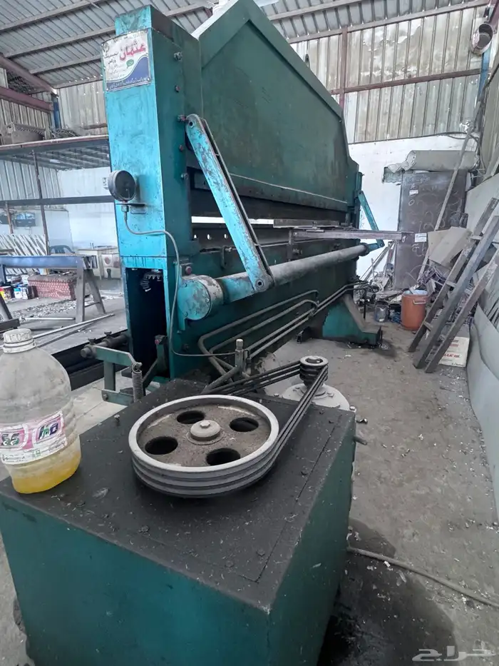 مكينة لف وقص وطعج 2