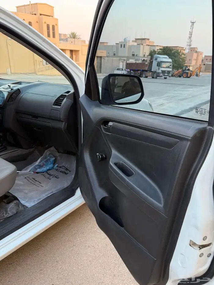 ايسوزو ديماكس 13