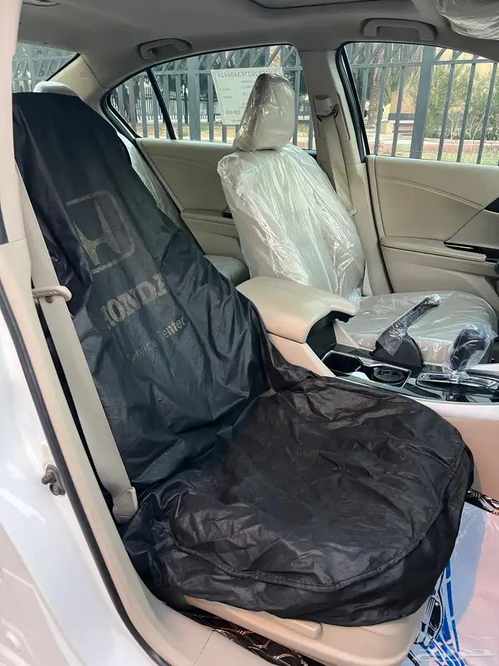 البيع هوندا اكورد (( 2017نظيف جدا )) 36