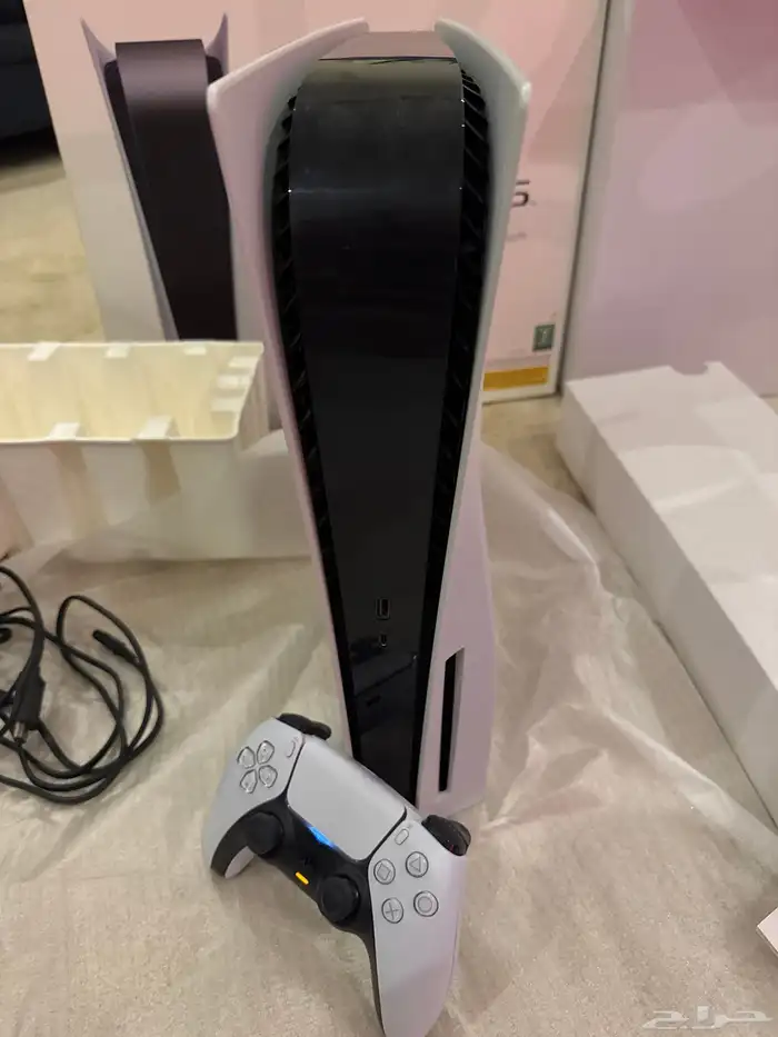 بلايستيشن فايف فات مدخل cd 8