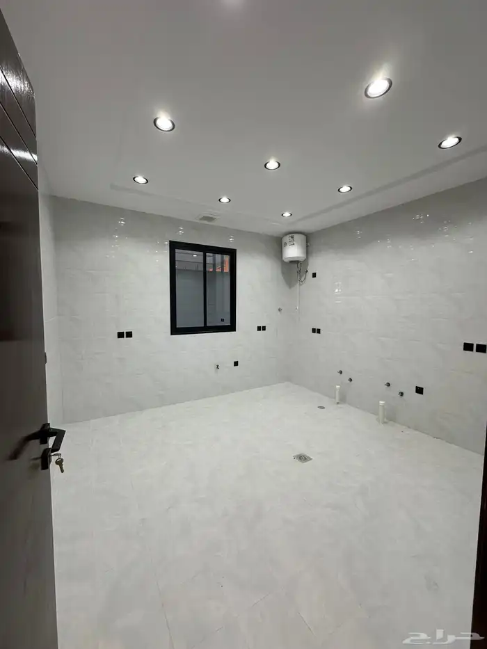 للبيع شقه ارضيه 6غرف بحوش ومدخل سياره بدره الموسي550الف 10