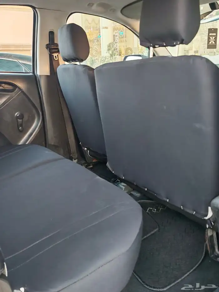 بكب ايسوزو و ميتسوبيشي غمارة وغمارتين ديزل 20