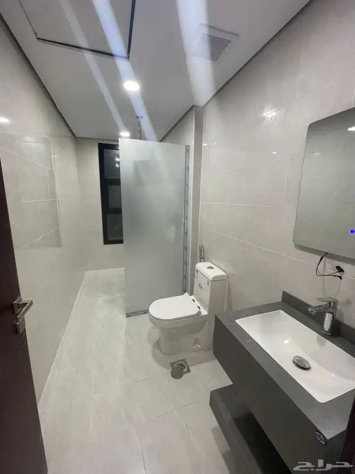 فيلا للإيجار المشرقية حي الجنادرية 30