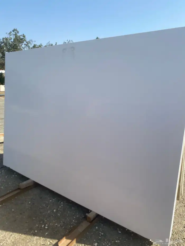 معرض ومستودع شركه مدماك للرخام والغرانيت والسيراميك 21