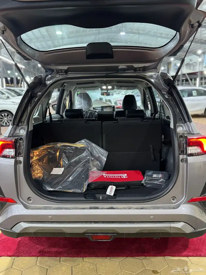 تويوتا   فيلوز GLX بنزين 2025 جديد سعودي 69.000 شامل 24