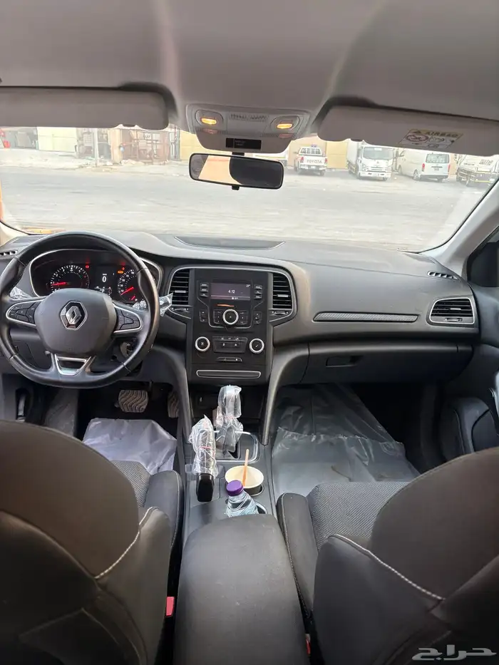 رينو ميجان 2022 9
