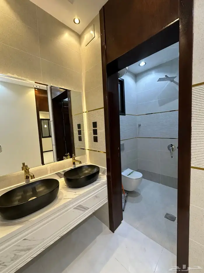 للبيع شقه ارضيه 6غرف بحوش ومدخل سياره بدره الموسي550الف 15