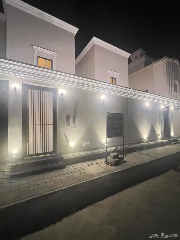 فله للبيع حي الرياض 30