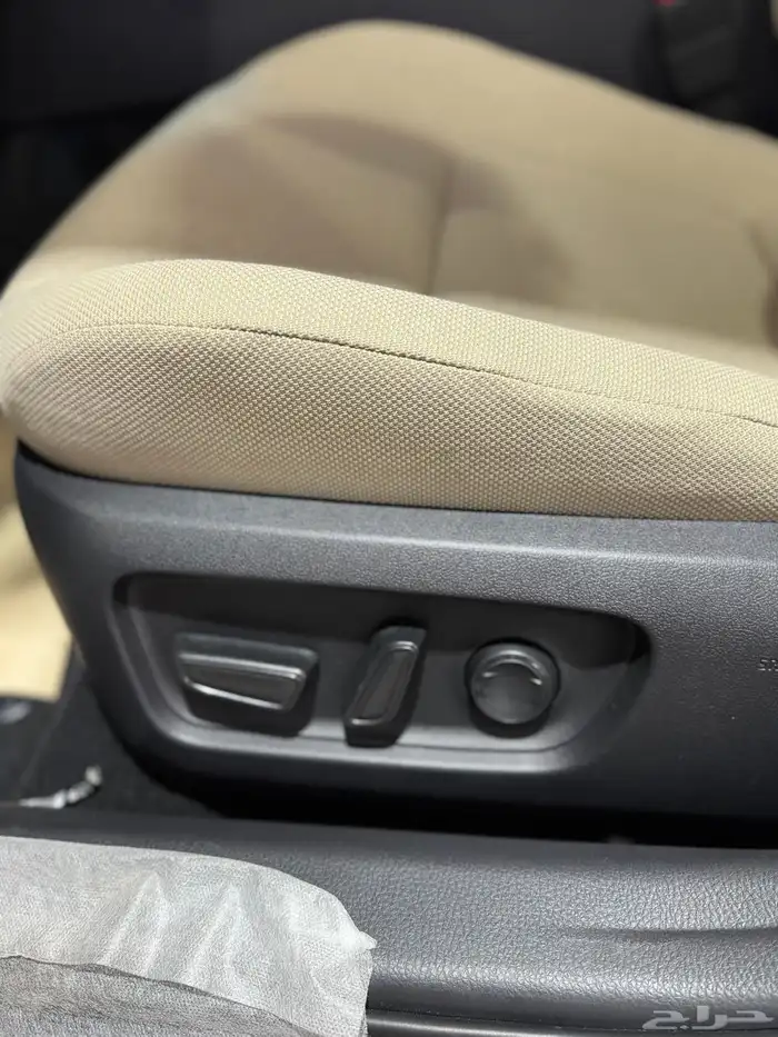 تويوتا كامري E-PLUS هايبرد 2025جديد سعودي 109.000 شامل 11