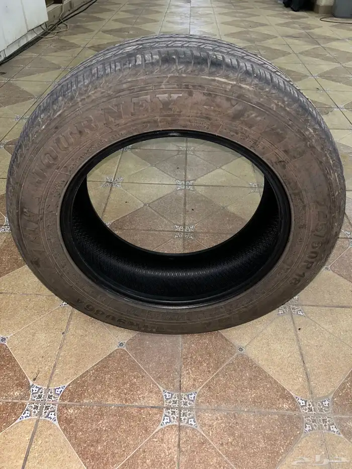 للبيع كفرات مقاس 18 4