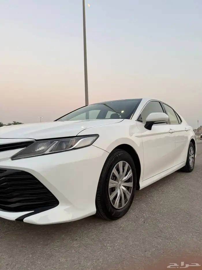 تويوتا كامري 2020 سعودي قمه بنضافه مالك واحد 22
