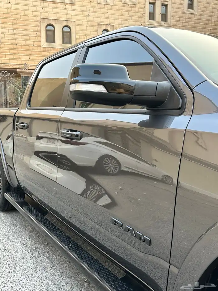 للبيع دوج رام 1500 8