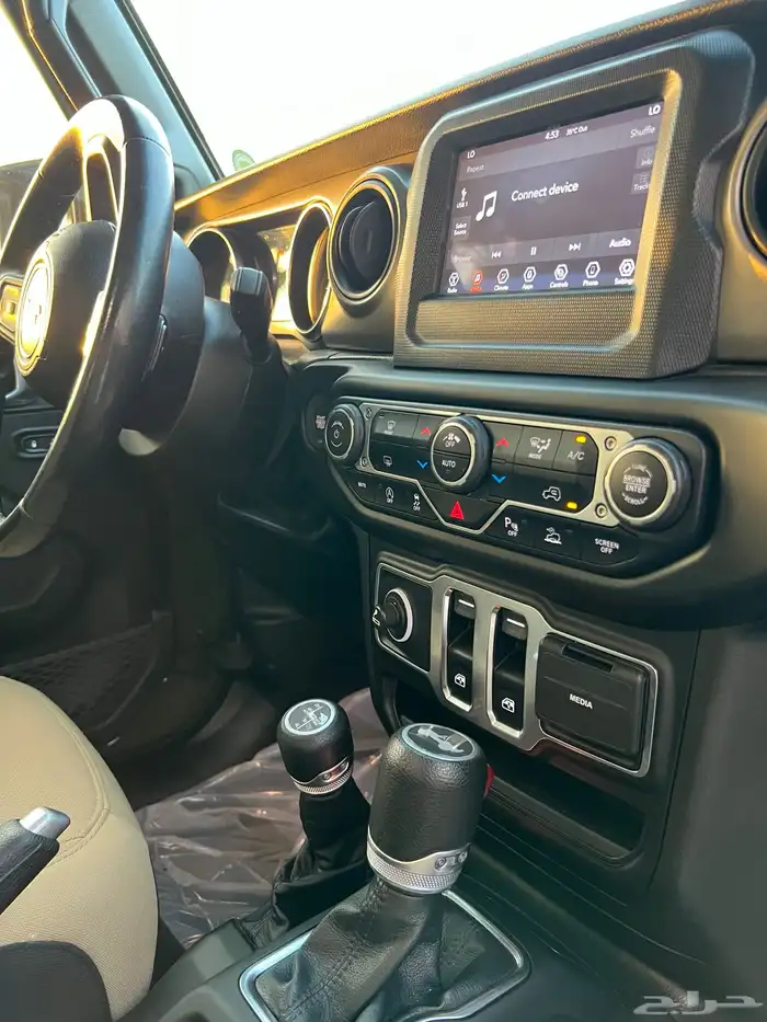 جيب رانجلر سبورت ماشي 60 بدي وكاله صيانة الوكالة موديل2021 13