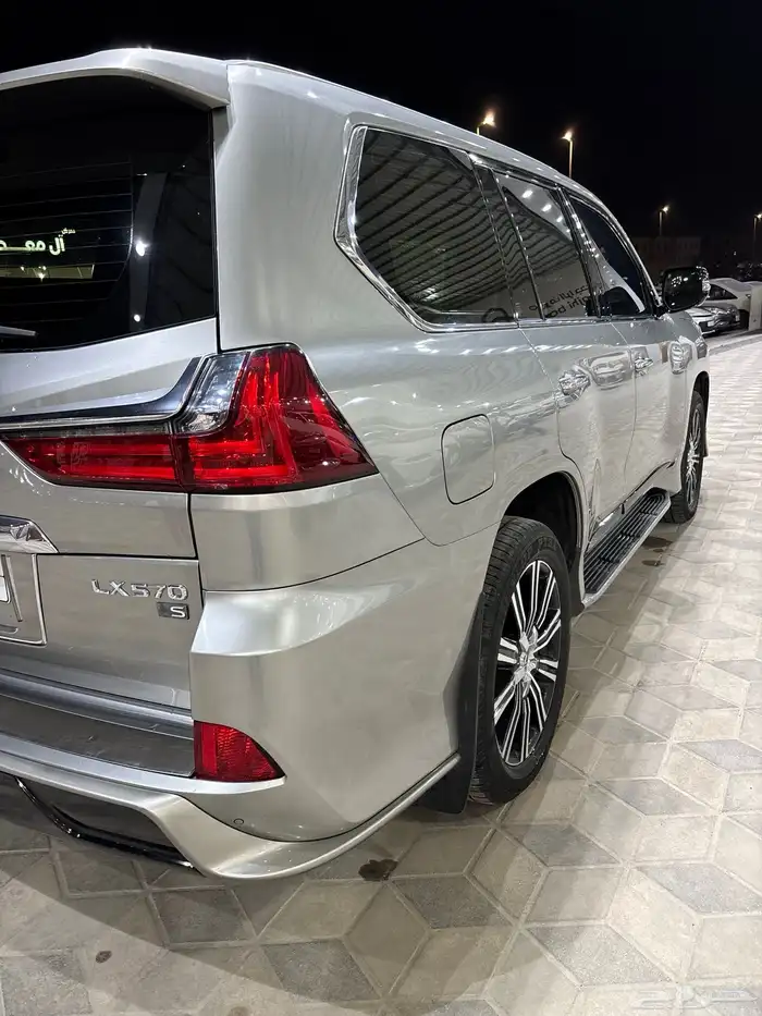لكزس LX570 موديل2020 سعر 285 11