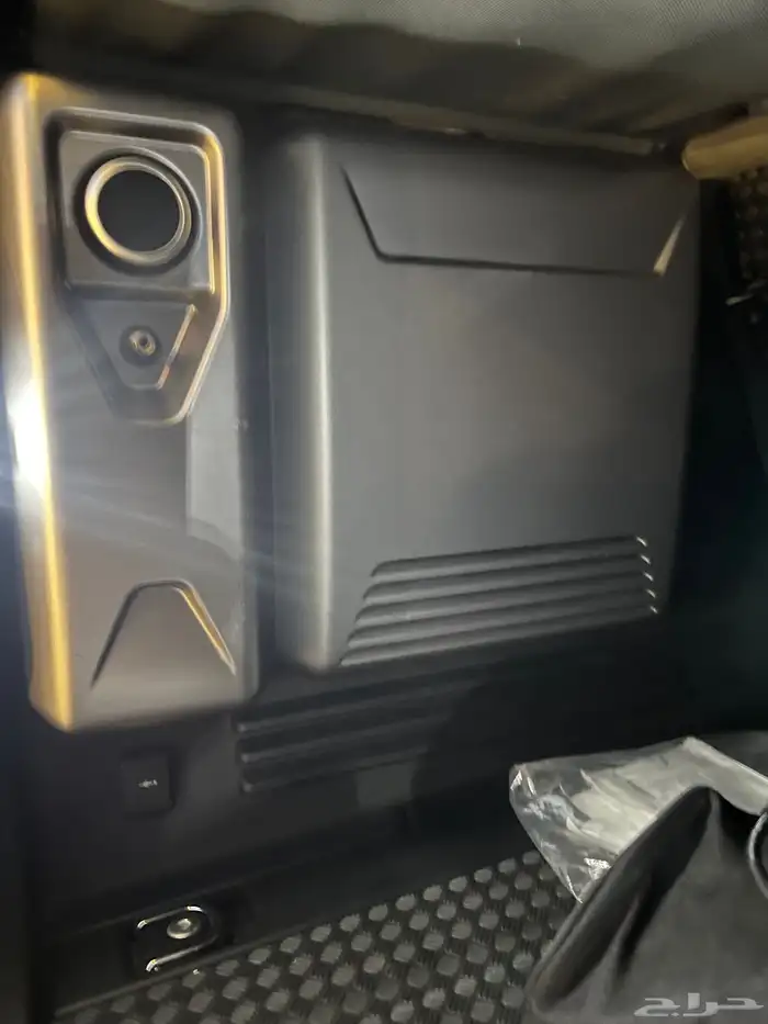 V6ديفندر 2020 42