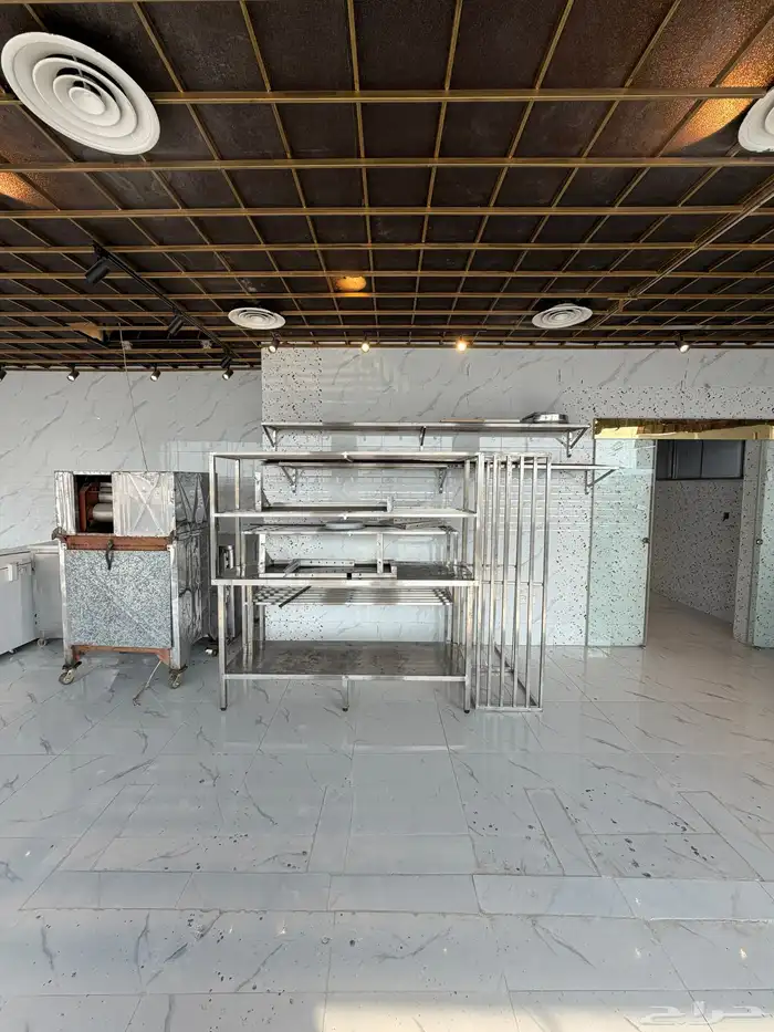 مطعم جديد لتقبيل 9