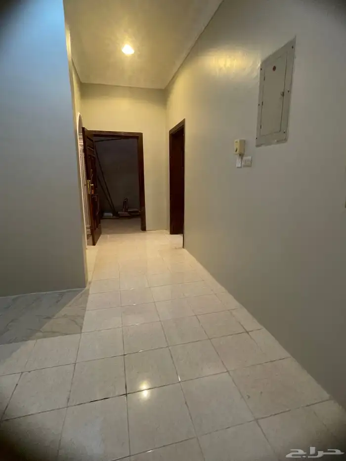 شقة 5 غرف مدخل مستقل - الليث 5