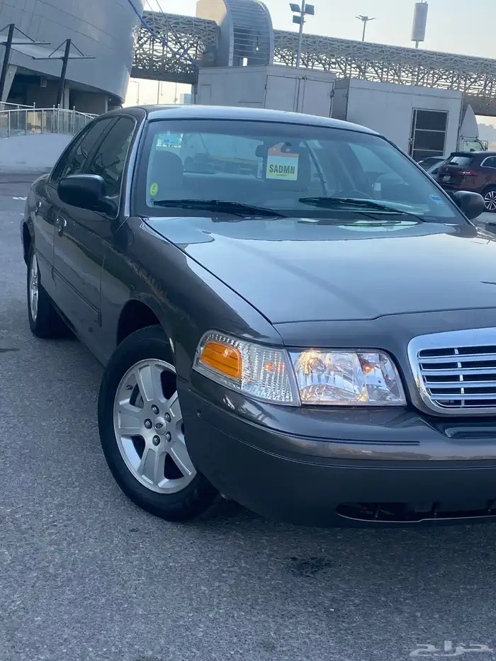 للبيع فورد كراون فكتوريا 2010 6