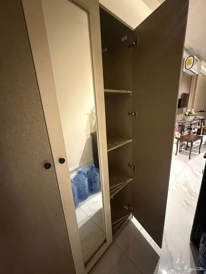 دولاب للبيع بي 300 ريال فقط 1