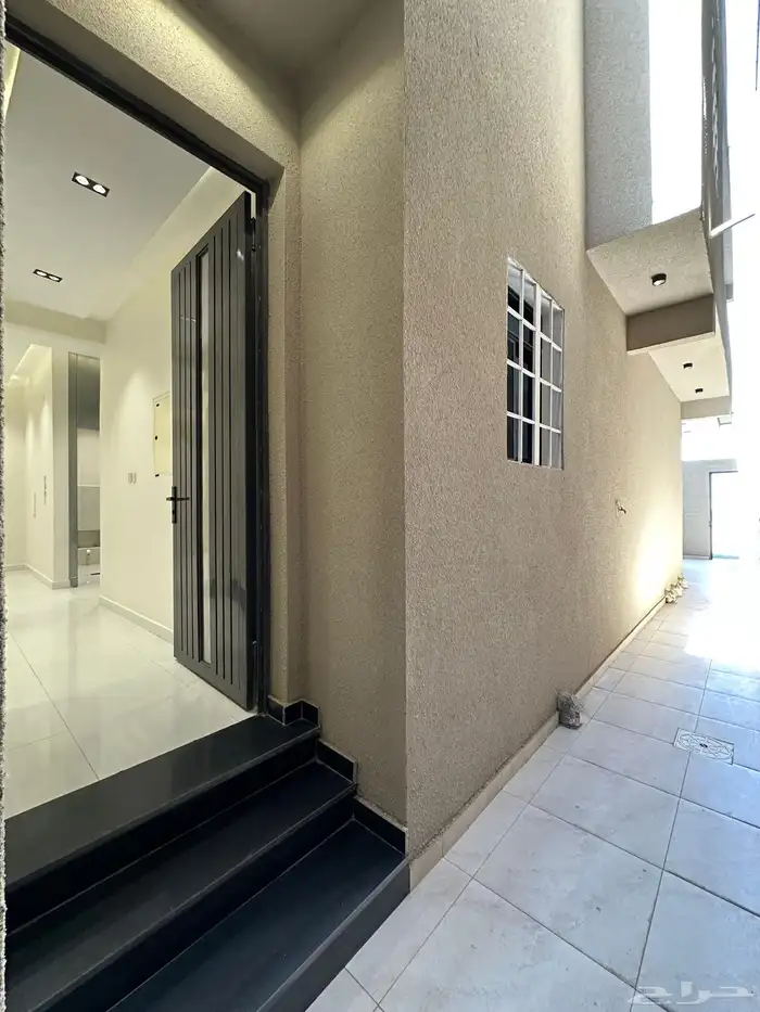 ادوار ارضيه حوش مدخل سياره وشقق علوية جميع الضمانات 2