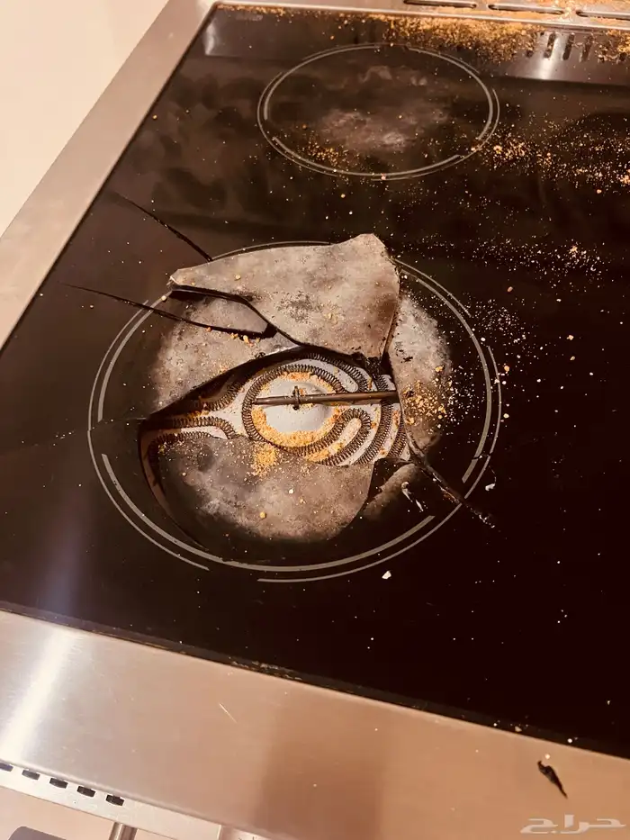 فرن البا كهربائيه للبيع القزاز مكسور والفرن شغال 1