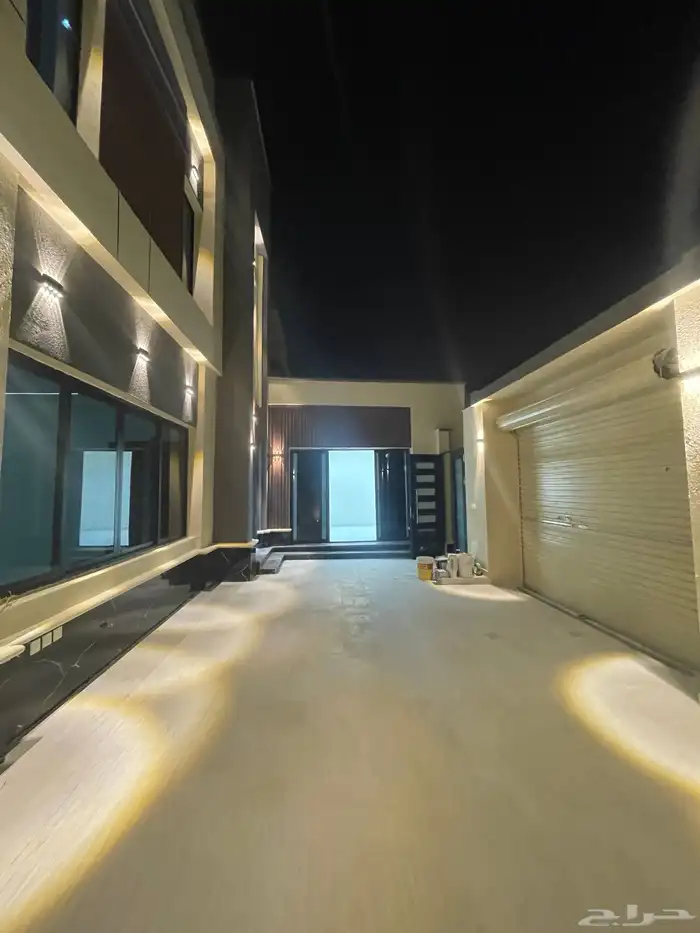 فيلا للإيجار المشرقية حي الجنادرية 2