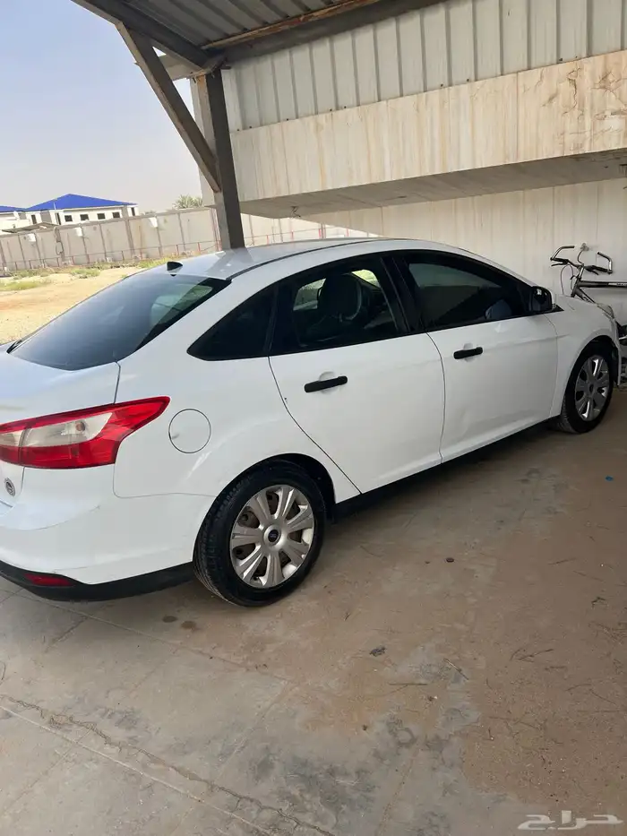 سيارة فورد فوكس 2012 للبيع الاستمارة سارية والفحص ساري 0