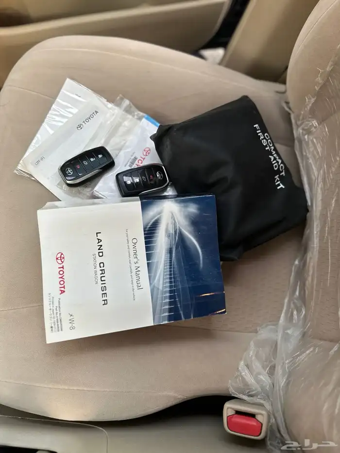 لاندكروزر GXR فل كامل تورنق 2020 8