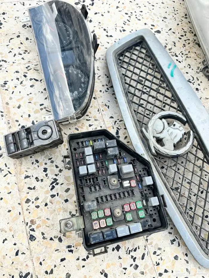 للبيع قطع كابرس من 2007 لين 2016 5